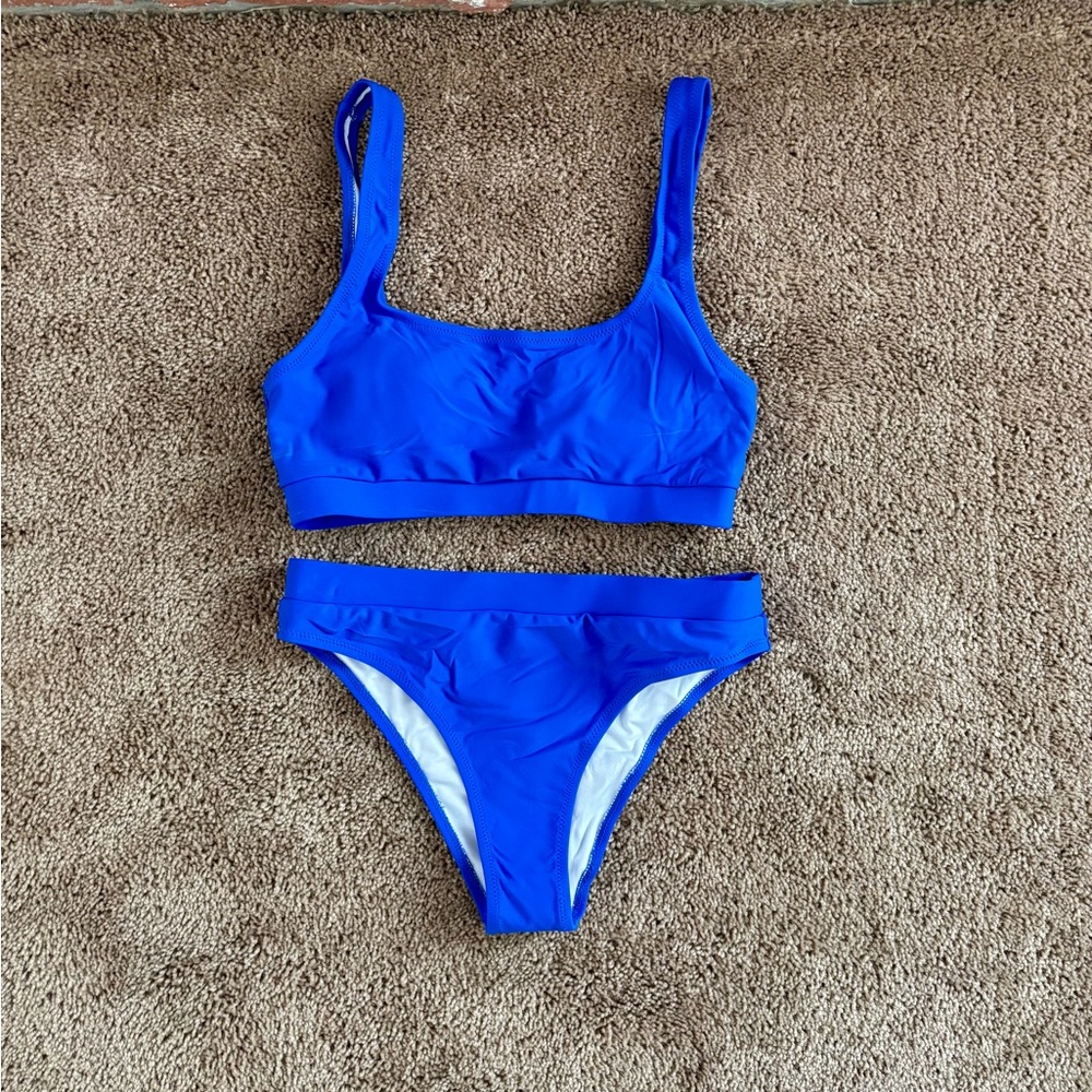 Blue bikini - Picture 2 of 5